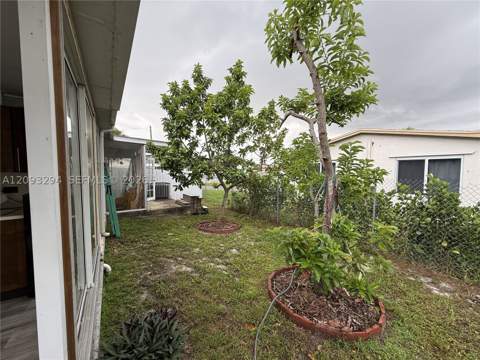 4481 NW 163rd St, Miami Gardens FL - photo 15 of 31