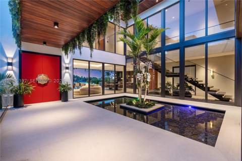 857 N Shore Dr, Miami Beach FL - photo 8 of 65