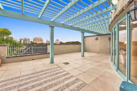 610 Valencia Ave 502, Coral Gables FL - photo 12 of 29