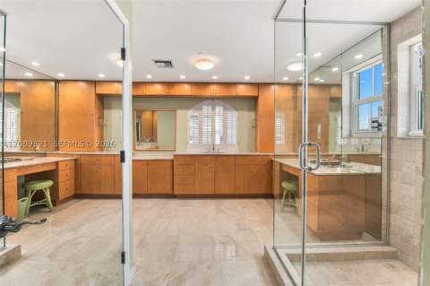 610 Valencia Ave 502, Coral Gables FL - photo 19 of 29