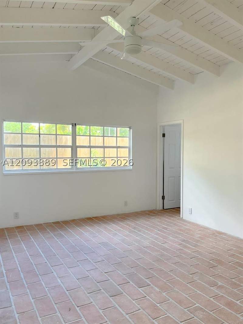 3 bedroom SingleFamilyResidence at 3841 Kumquat Ave, Douglas Circle, Miami — photo 5