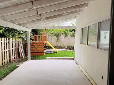 3841 Kumquat Ave, Miami FL - photo 6 of 7