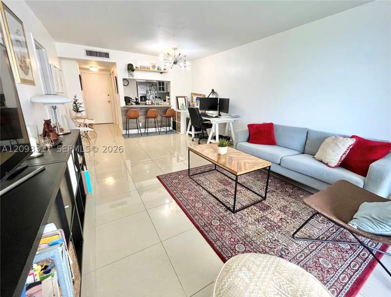 1 bedroom Condominium at 2935 NE 163rd St 5P, Bayswater Court Condo, North Miami Beach — photo 3