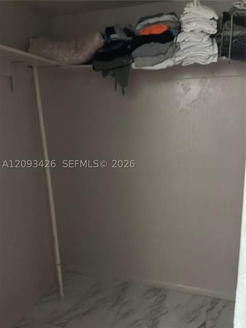 13715 Kendale Lakes Cir A-107, Miami FL - photo 20 of 29
