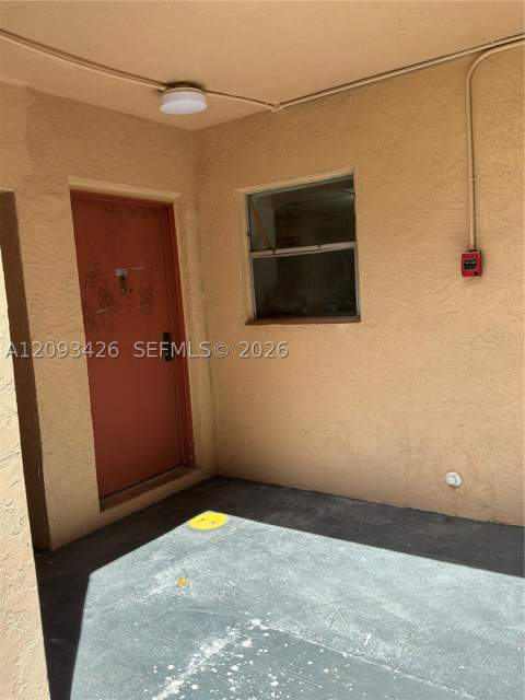 13715 Kendale Lakes Cir A-107, Miami FL - photo 8 of 29