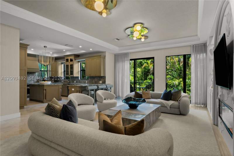 4 bedroom SingleFamilyResidence at 1803 S Bayshore Ln, Fairhaven, Miami — photo 5
