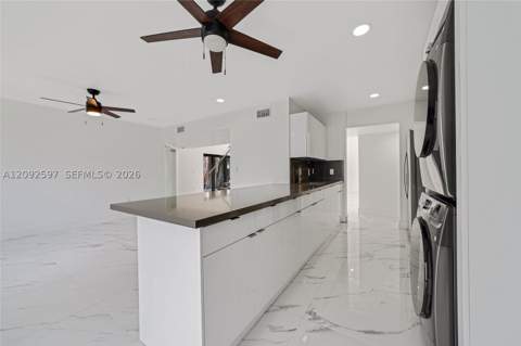 8745 NW 150th Ter, Miami Lakes FL - photo 15 of 46