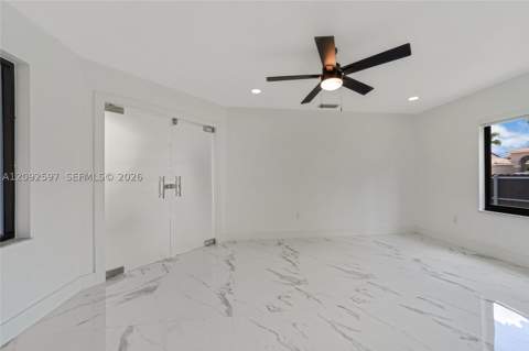8745 NW 150th Ter, Miami Lakes FL - photo 18 of 46