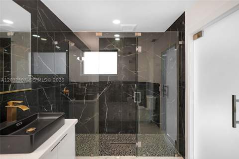 8745 NW 150th Ter, Miami Lakes FL - photo 21 of 46