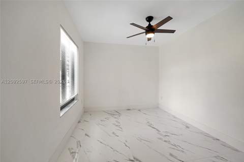 8745 NW 150th Ter, Miami Lakes FL - photo 22 of 46