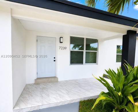 7239 NW 3rd St, Miami FL - photo 7 of 43