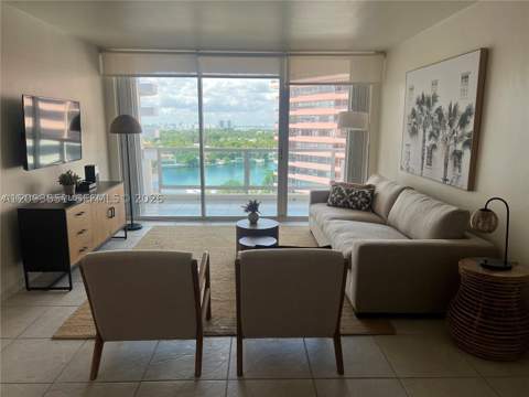 5161 Collins Ave 1211, Miami Beach FL - photo 8 of 33
