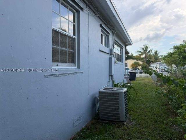 2 bedroom SingleFamilyResidence at 12955 NW 13th Ave, Breezy Heights 1st Addn, North Miami — photo 4