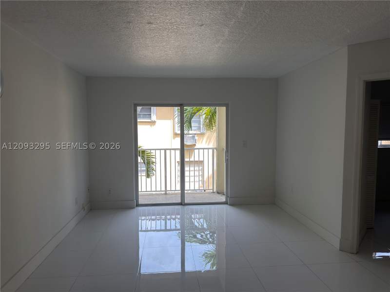 2 bedroom Condominium at 695 SW 11th St 204, Havanah Roads Condo, Miami — photo 2