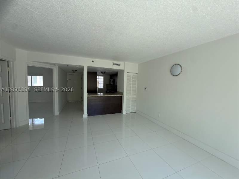 2 bedroom Condominium at 695 SW 11th St 204, Havanah Roads Condo, Miami — photo 3