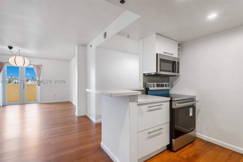 2 bedroom Condominium at 227 Michigan Ave 405, The Ambassadors Condo, Miami Beach — photo 5