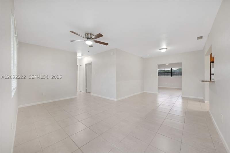 4 bedroom SingleFamilyResidence at 11822 SW 169th St, Richmond Hill Farms, Miami — photo 4