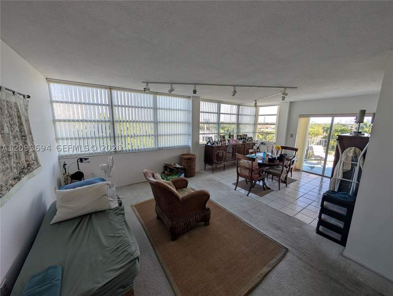 2 bedroom Condominium at 11930 N Bayshore Dr 502, Majorca Towers Condo, North Miami — photo 5