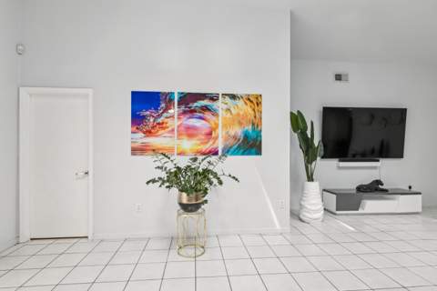 8738 NW 150th Terrace, Miami Lakes FL - photo 13 of 44