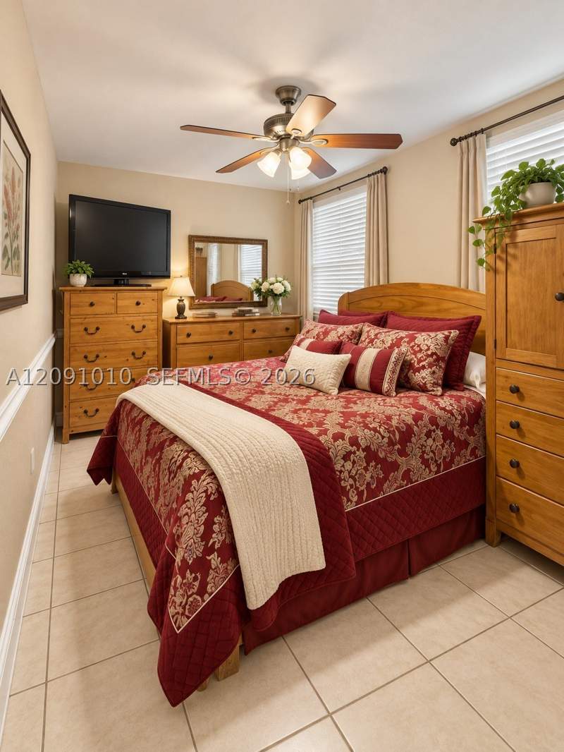 6 bedroom SingleFamilyResidence at 5551 E 4th Ave, 2nd Rev Pl Saratoga Heigh, Hialeah — photo 5