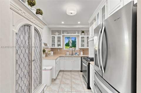 890 NE 168th St, North Miami Beach FL - photo 10 of 32