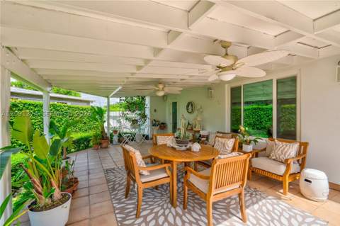 890 NE 168th St, North Miami Beach FL - photo 22 of 32