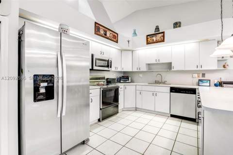 13512 SW 179th St, Miami FL - photo 9 of 45