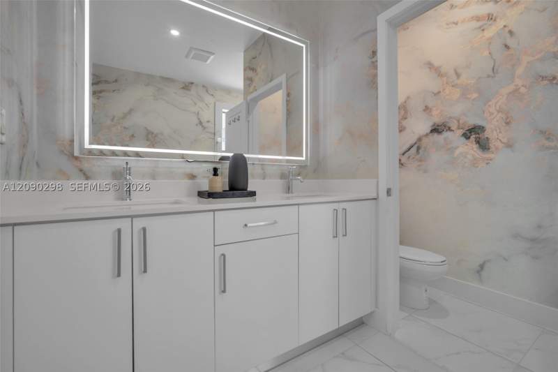 5 bedroom SingleFamilyResidence at 13334 SW 227 St, Southern Cove, Miami — photo 5