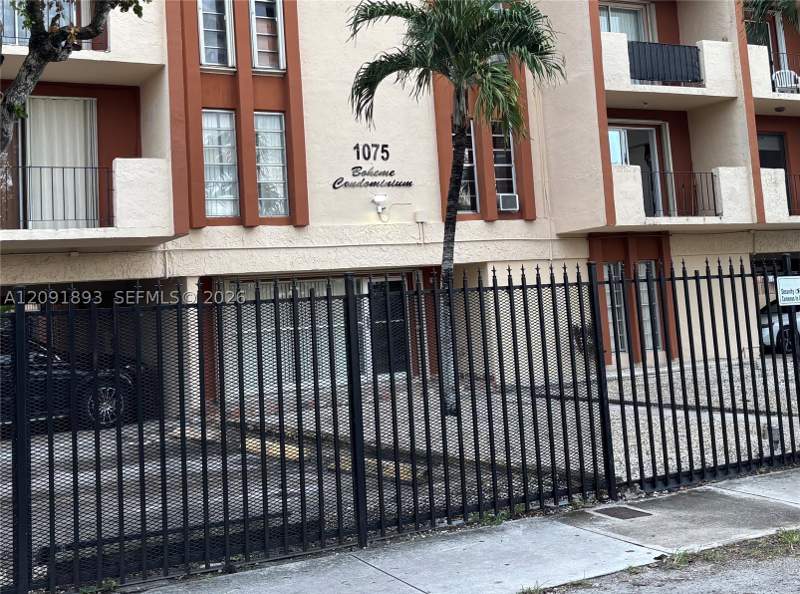 3 bedroom Condominium at 1075 W 68th St 311, Boheme Condo, Hialeah — photo 5