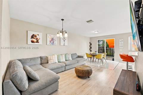 1025 NE 207th Ter, Miami FL - photo 16 of 43