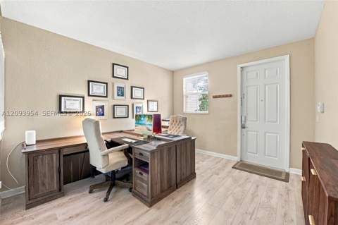 1025 NE 207th Ter, Miami FL - photo 18 of 43