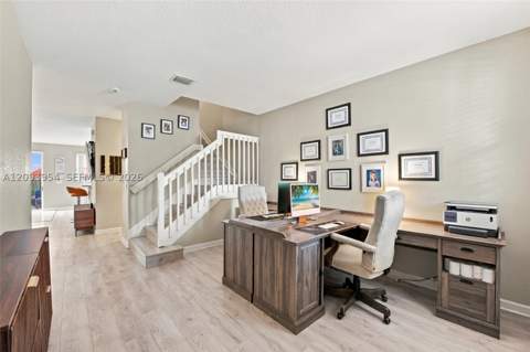 1025 NE 207th Ter, Miami FL - photo 20 of 43