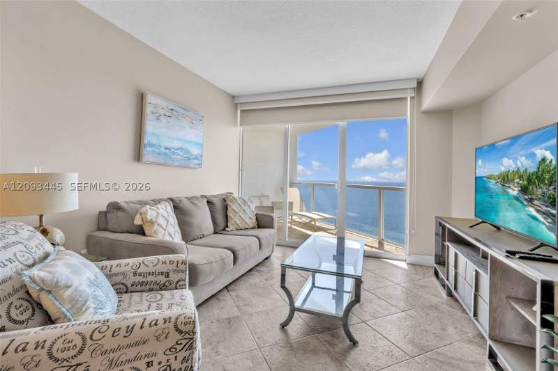 1 bedroom Condominium at 16699 Collins Ave 3010, La Perla Condo, Sunny Isles Beach — photo 4