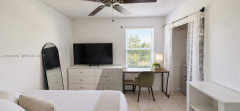 9760 SW 211th St, Cutler Bay FL - photo 15 of 31
