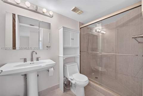 3400 NE 192nd St 2012, Aventura FL - photo 15 of 27