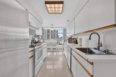 3400 NE 192nd St 2012, Aventura FL - photo 17 of 27