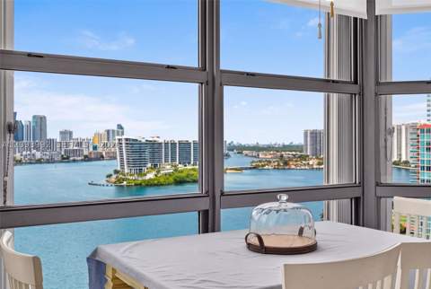 3400 NE 192nd St 2012, Aventura FL - photo 18 of 27