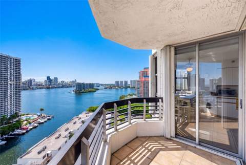 3400 NE 192nd St 2012, Aventura FL - photo 20 of 27