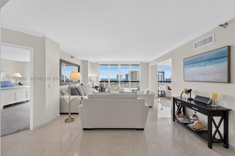 2 bedroom Condominium at 3400 NE 192nd St 2012, Mystic Pointe Tower 600 C, Aventura — photo 5