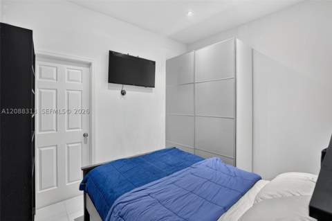 11249 NW 88th Ter, Doral FL - photo 18 of 44