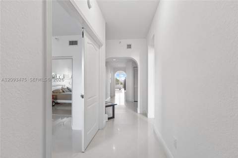 10770 NW 66th St 404, Doral FL - photo 8 of 34