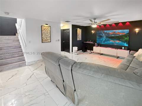 12061 SW 135th Ter, Miami FL - photo 11 of 41