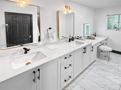 12061 SW 135th Ter, Miami FL - photo 14 of 41