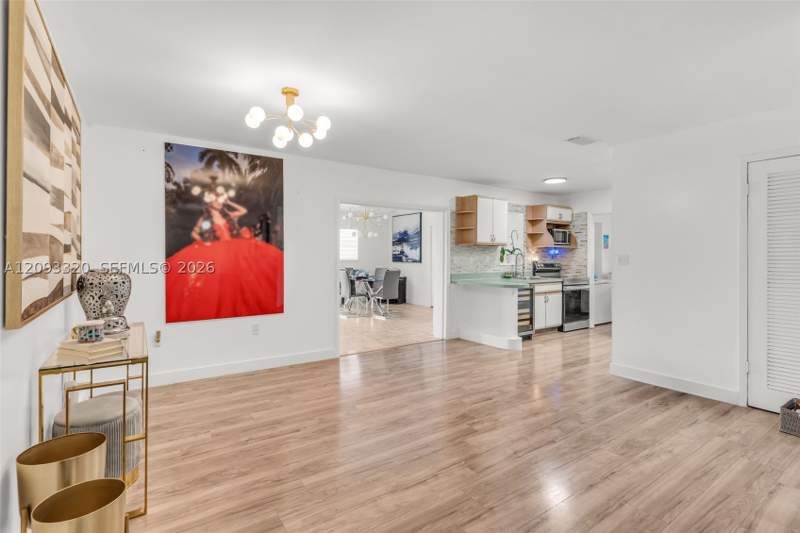 4 bedroom SingleFamilyResidence at 15105 SW 305th Ter, Caseil Heights Sec 1, Homestead — photo 4