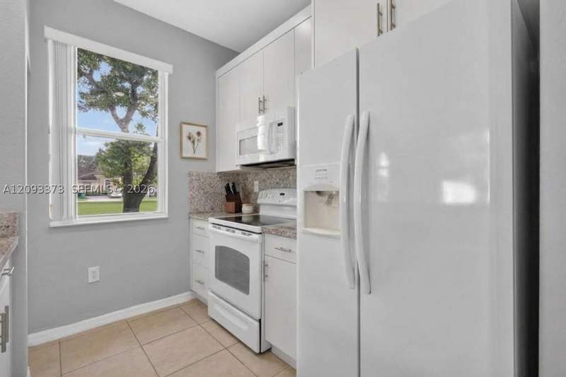 3 bedroom Townhouse at 23702 SW 110th Ave 23702, Spicewood Sub, Homestead — photo 5