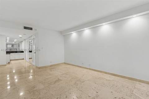 6039 Collins Ave 407, Miami Beach FL - photo 12 of 26