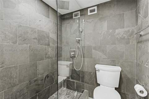 6039 Collins Ave 407, Miami Beach FL - photo 14 of 26