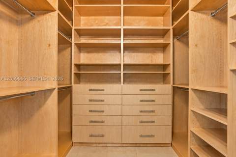 808 Brickell Key Dr 2002, Miami FL - photo 18 of 36
