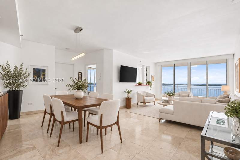 2 bedroom Condominium at 808 Brickell Key Dr 2002, Two Tequesta Point Condo, Miami — photo 4