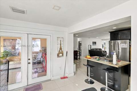9625 Dominican Dr, Cutler Bay FL - photo 10 of 43